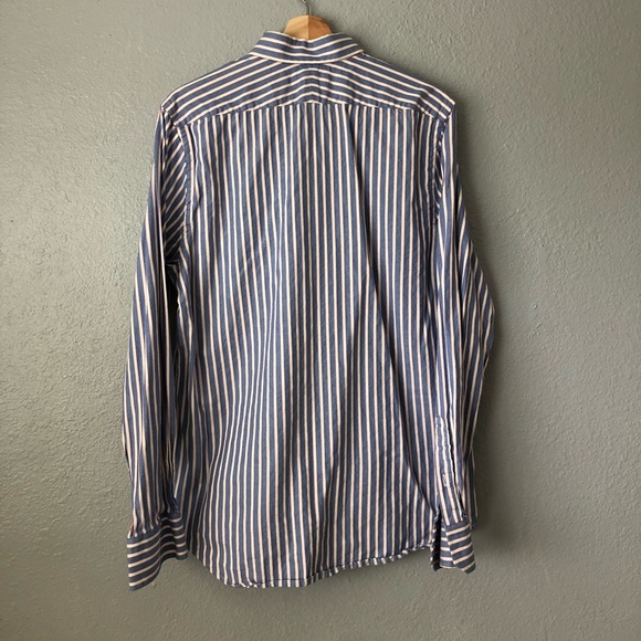 ☀️Express Design Studio Pinstriped Button Up Top - Picture 4 of 5